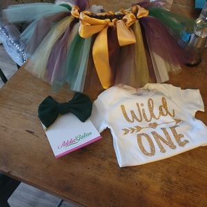 12-18 month tutu, onesie, and bow